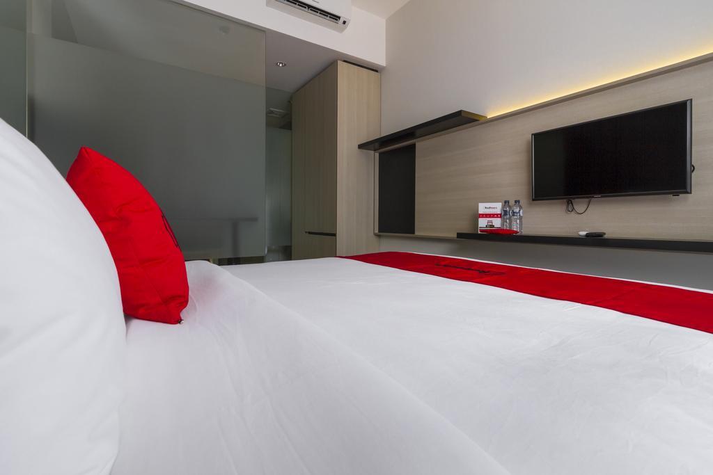 Reddoorz Plus Near Perbanas Jakarta Eksteriør bilde
